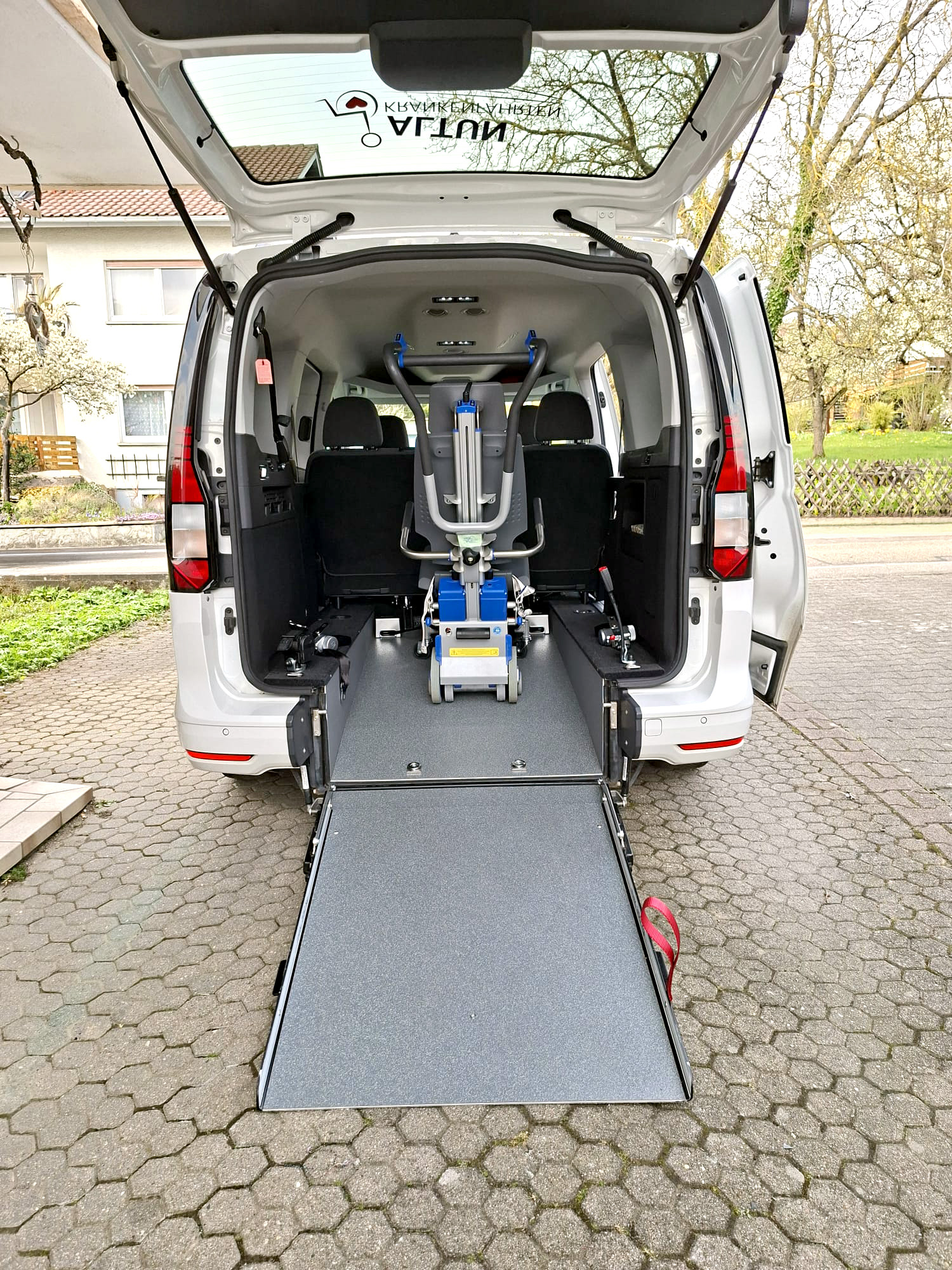 Treppensteiger im Fahrzeug
